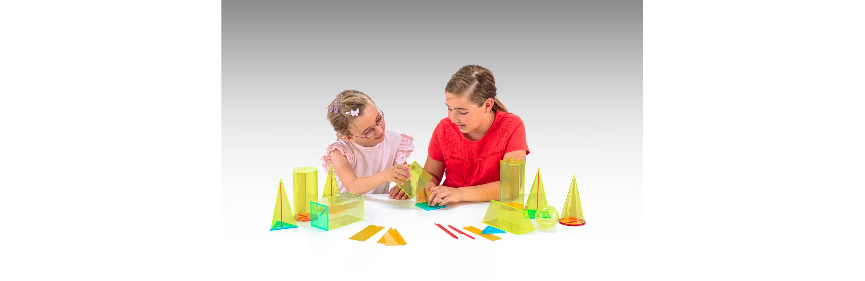 Wissner® active learning - Geometrical Shape Set 15 cm with 38 pieces (10 Shapes, base 7,5 x 7,5 cm, height 15 cm) RE-Plastic®
