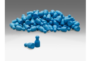 Satz aus 100 Spielfiguren in blau