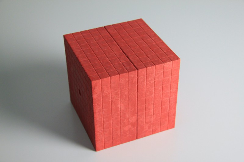 Dienes Base Ten Thousand Cube. red (1 pcs)