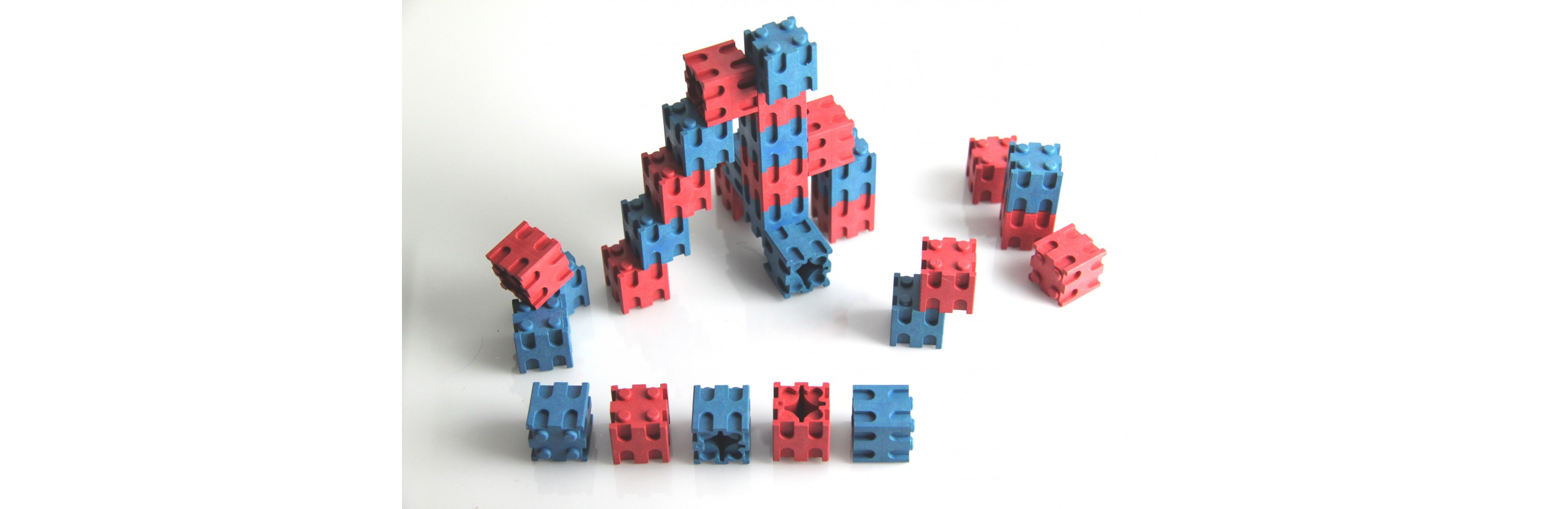 Wissner® active learning - Interlocking cubes red/blue (30 pcs) RE-Wood®