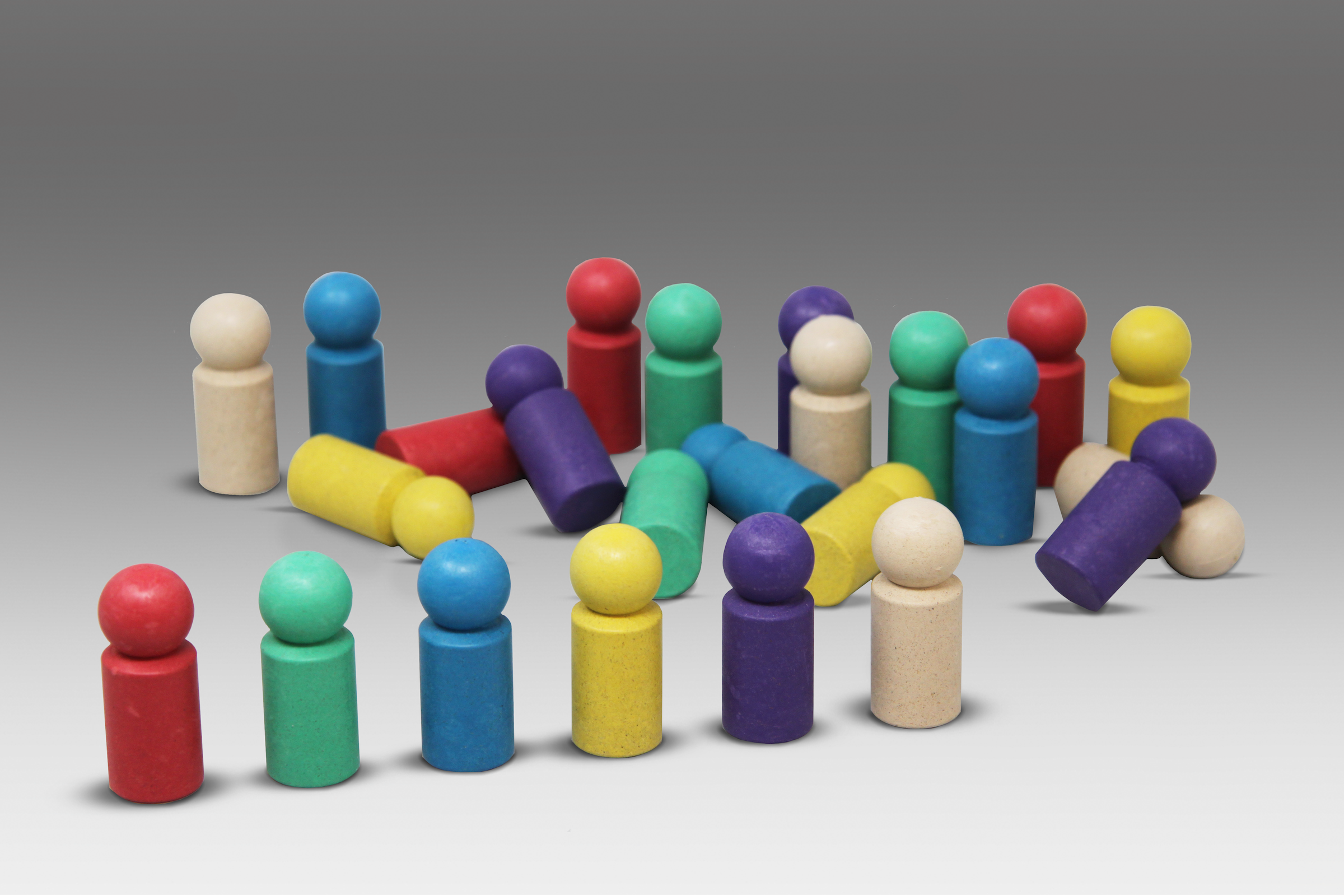 24 Jumbo-Spielfiguren in 6 Farben
