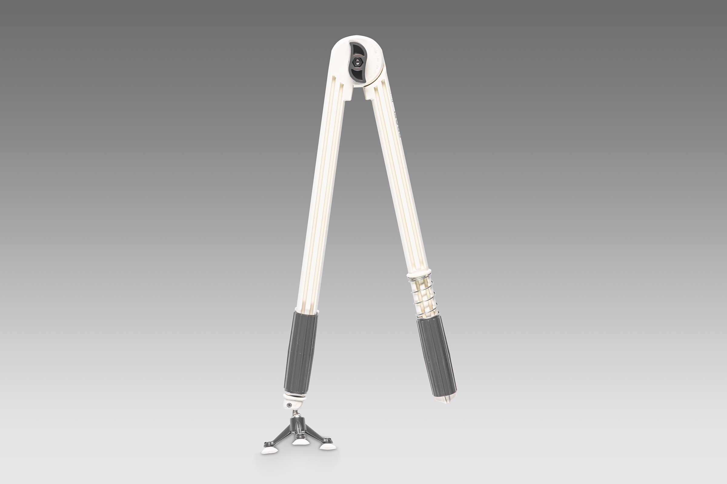 010911.000 Wandtafelzirkel mit Dreifuß