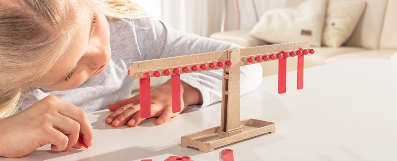 BRANDNEW: Number and arithmetic balance made of RE-Wood® BRANDNEW: Number and arithmetic balance made of RE-Wood®
